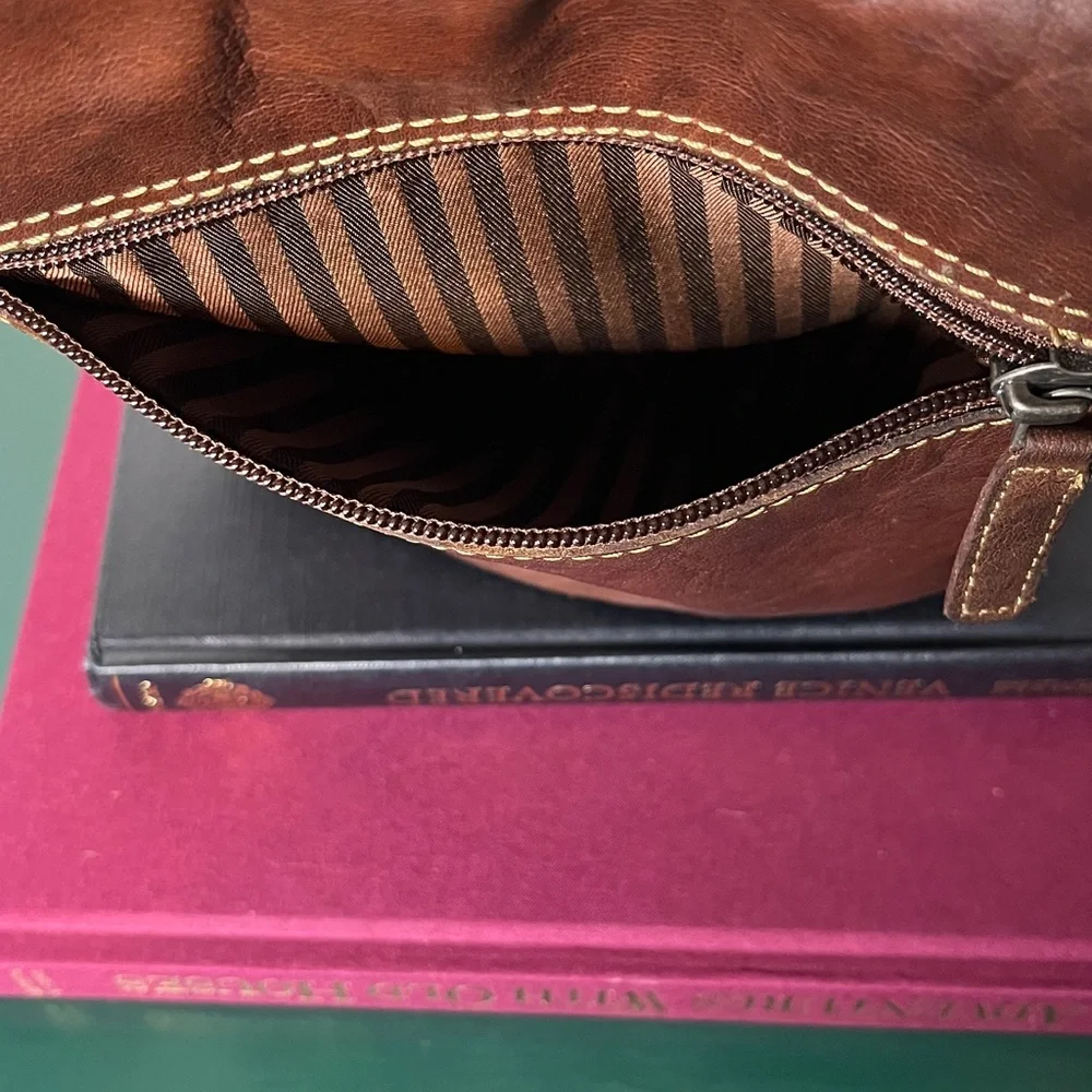 Jack Georges Brown Genuine Leather Voyager Horseshoe Crossbody Bag - Picture 8 of 14
